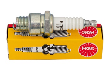 Свеча зажигания (NGK B7HS-10) Свеча зажигания (NGK B7HS-10)